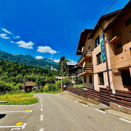 Pensiunea Roua Sinaia Esterno foto